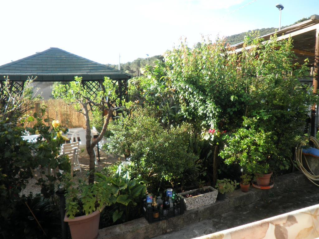 Appartamenti By The Hill Fertilia Quarto foto